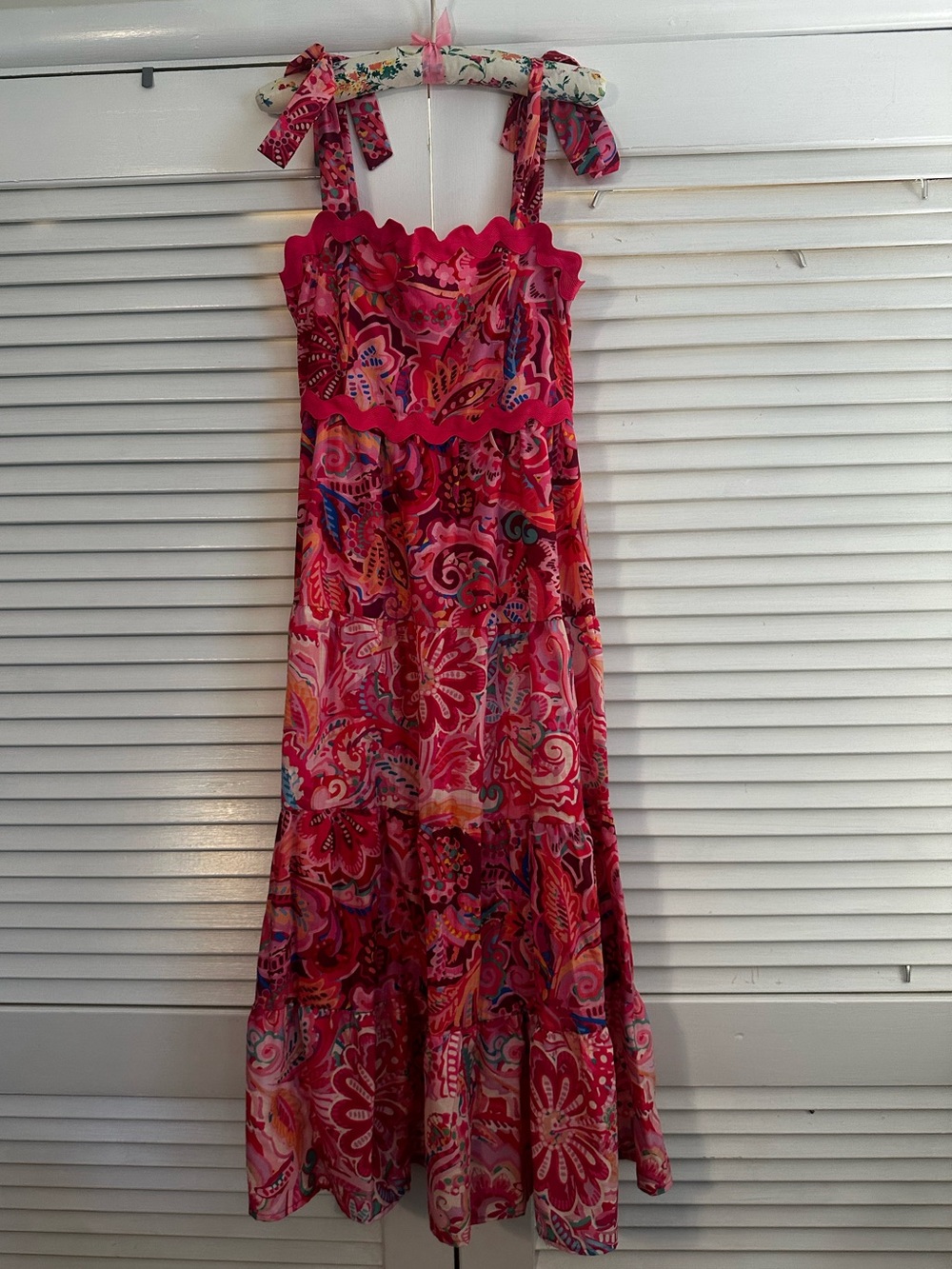 Flying Tomatoe FUCHSIA WOVEN MIDI DRESS - Picture 2 of 3